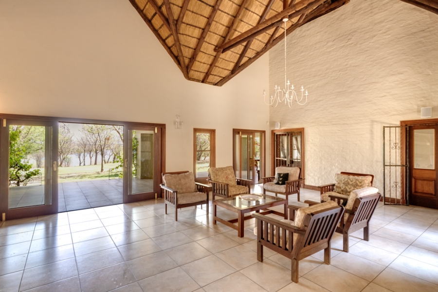 4 Bedroom Property for Sale in Cloudy Creek Free State